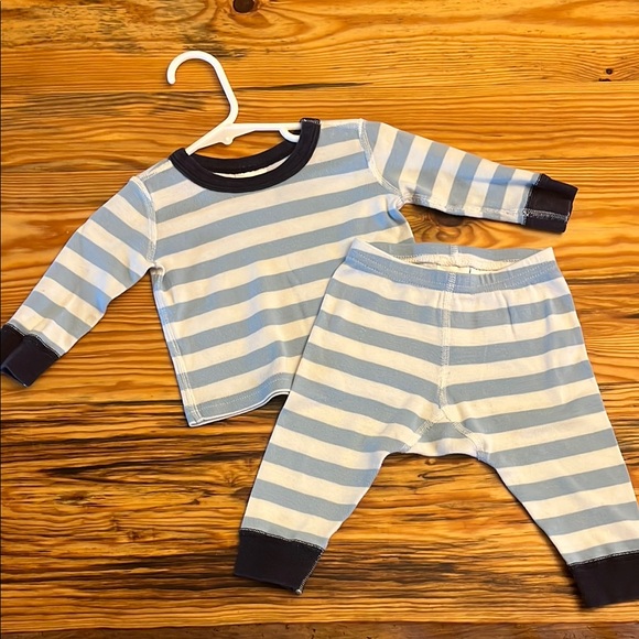 Striped PJ set - Picture 1 of 3